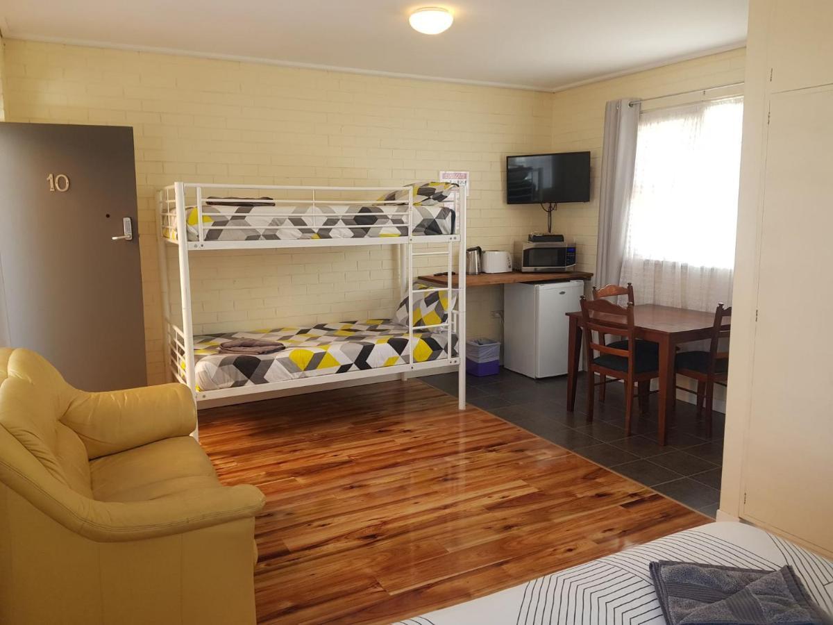 Whyalla Country Inn Motel Kültér fotó